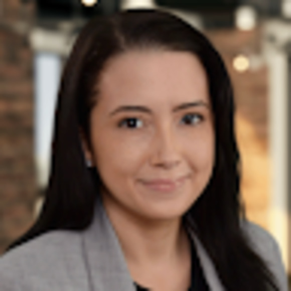 Meet your Posher, Caroline - Picture 1 of 1